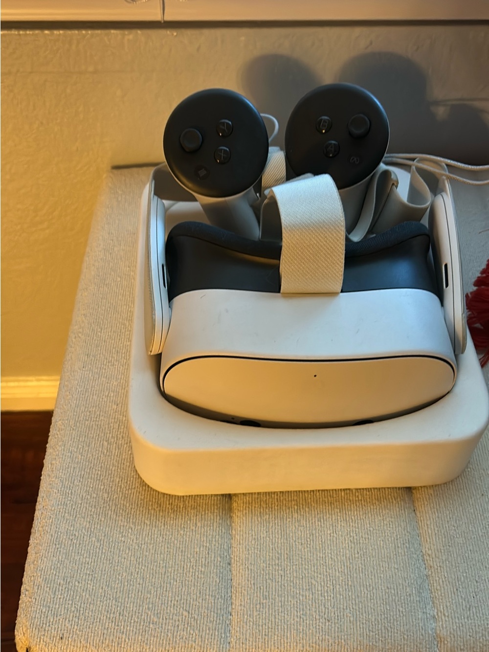 Meta Quest 3s 256gb VR Headset with White Strap and Black Face Trim